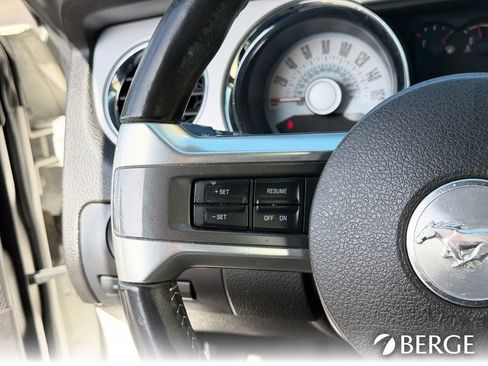 Used 2011 Ford Mustang Premium w/ 201A Rapid Spec Order Code image 23