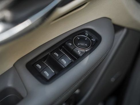 Used 2020 Cadillac XT6 Premium Luxury AWD/4WD image 50