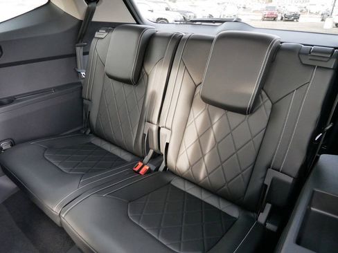 Used 2024 Volkswagen Atlas SEL Premium R-Line image 12