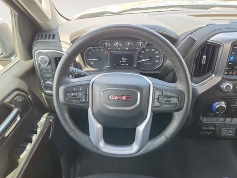 Used 2022 GMC Sierra 1500 SLE w/ X31 Off-Road Package AWD/4WD image 12