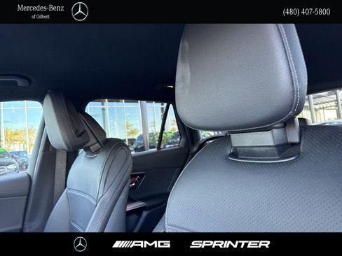 Used 2024 Mercedes-Benz GLC 300 image 16