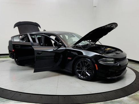 Used 2019 Dodge Charger Scat Pack image 10