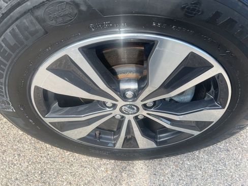 Certified 2022 Nissan Murano SV AWD/4WD image 38
