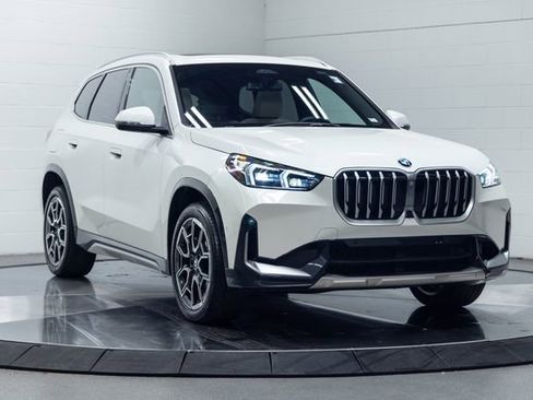 Used 2025 BMW X1 xDrive28i w/ Technology Package AWD/4WD image 4