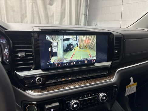New 2026 GMC Sierra 1500 Elevation w/ Elevation Premium Package AWD/4WD image 17