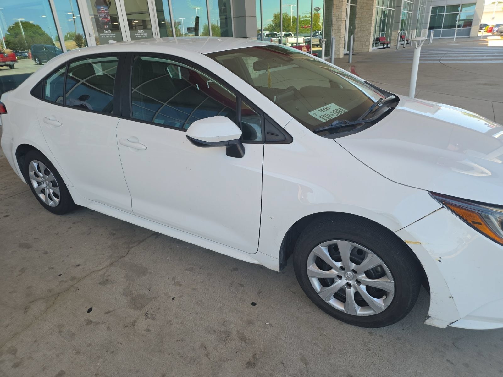 Used 2021 Toyota Corolla LE FWD image 19