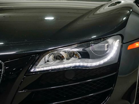 Used 2011 Audi R8 V10 image 12