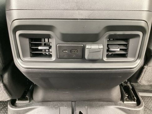 Used 2022 Chevrolet Silverado 1500 RST image 29