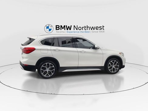 Used 2021 BMW X1 xDrive28i w/ Convenience Package AWD/4WD image 4