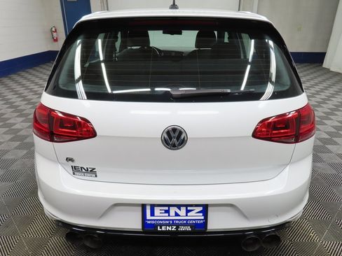 Used 2016 Volkswagen Golf R 4-Door image 28
