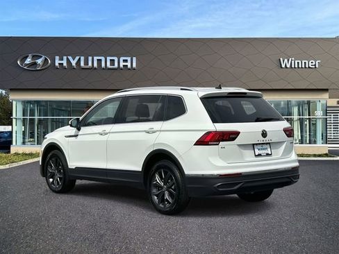 Used 2024 Volkswagen Tiguan SE image 7