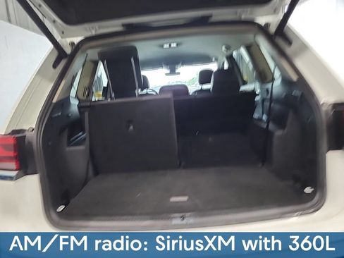 Used 2025 Volkswagen Atlas SE AWD/4WD image 5