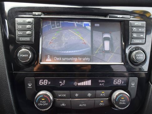 Used 2017 Nissan Rogue SL w/ SL Premium Package FWD image 21