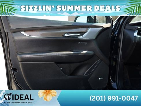 Used 2020 Cadillac XT5 Premium Luxury w/ Platinum Package AWD/4WD image 16