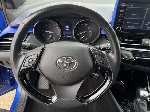 Used 2022 Toyota C-HR Limited image 17