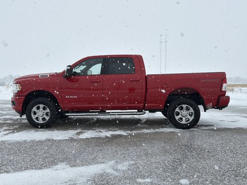 Used 2024 RAM 2500 Big Horn w/ Sport Appearance Package image 29