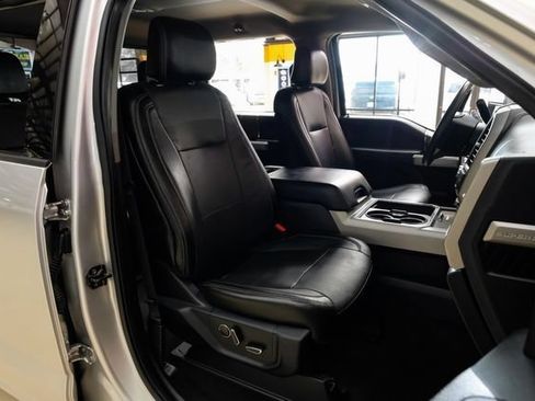 Used 2017 Ford F250 Lariat w/ Lariat Value Package AWD/4WD image 39