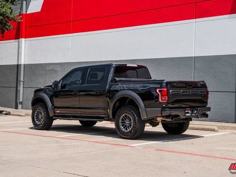 Used 2020 Ford F150 Raptor w/ Equipment Group 802A Luxury AWD/4WD image 33