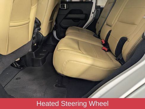 Used 2018 Jeep Wrangler Unlimited Sahara AWD/4WD image 26