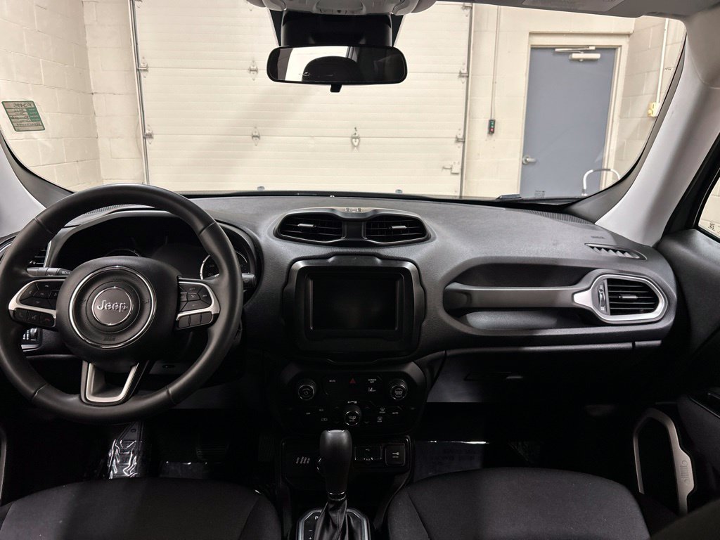 Used 2021 Jeep Renegade Latitude AWD/4WD image 20