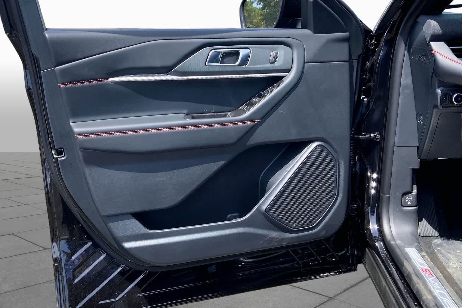 New 2026 Ford Explorer ST-Line AWD/4WD image 10