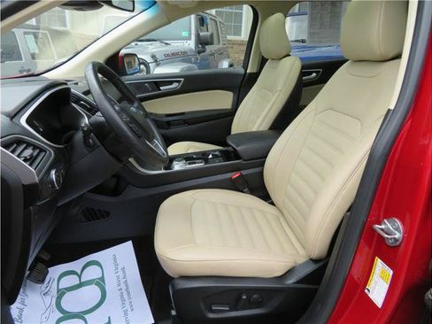 Used 2020 Ford Edge SEL w/ Convenience Package FWD image 4