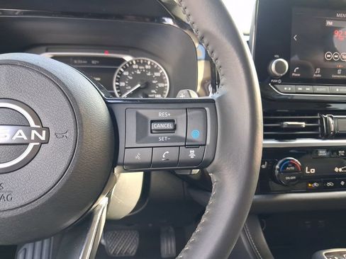 Certified 2023 Nissan Pathfinder SV FWD image 20