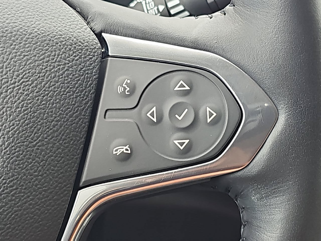 Used 2020 Chevrolet Traverse High Country AWD/4WD image 24