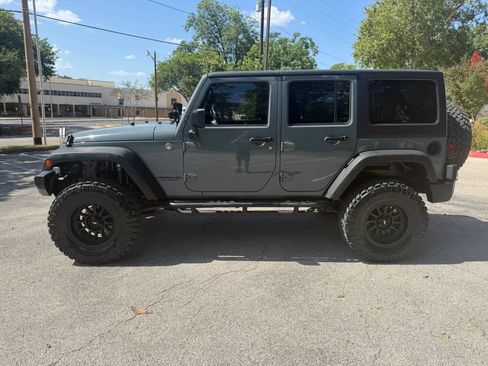 Used 2014 Jeep Wrangler Unlimited Sport w/ Quick Order Package 24S AWD/4WD image 8
