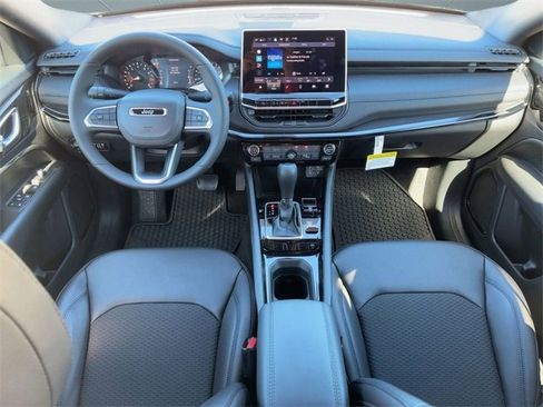 New 2026 Jeep Compass Latitude image 16