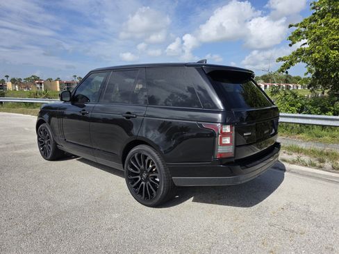 Used 2017 Land Rover Range Rover Supercharged AWD/4WD image 2