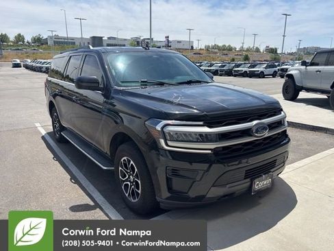 Used 2023 Ford Expedition Max XLT AWD/4WD image 3