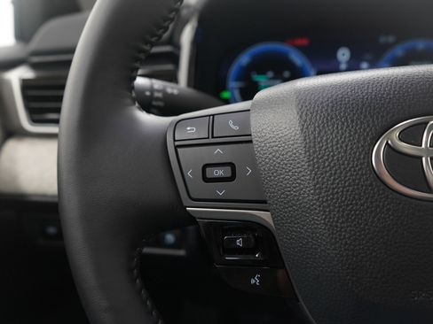 Used 2026 Toyota Camry XLE image 22