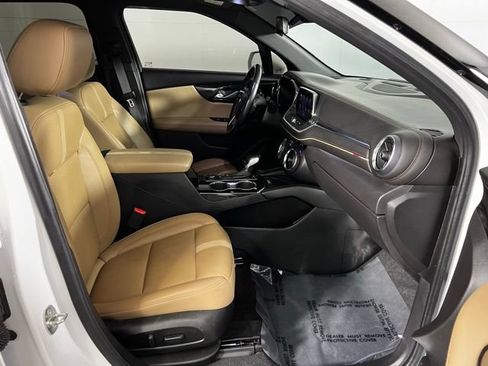 Used 2019 Chevrolet Blazer Premier w/ Sun and Wheels Package AWD/4WD image 22