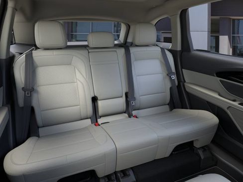 New 2026 Lincoln Nautilus Premier w/ Equipment Group 102A AWD/4WD image 11