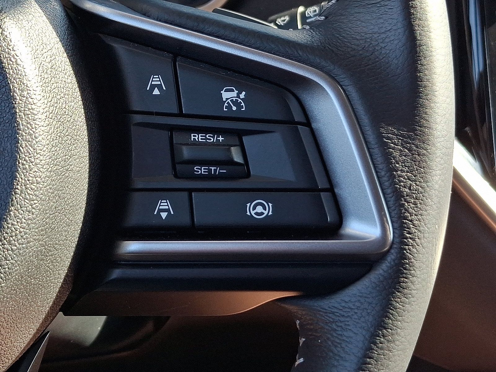 Certified 2025 Subaru Ascent Premium AWD/4WD image 21