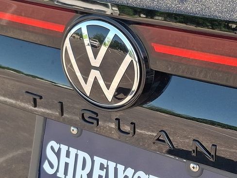 New 2026 Volkswagen Tiguan SE R-Line FWD image 12