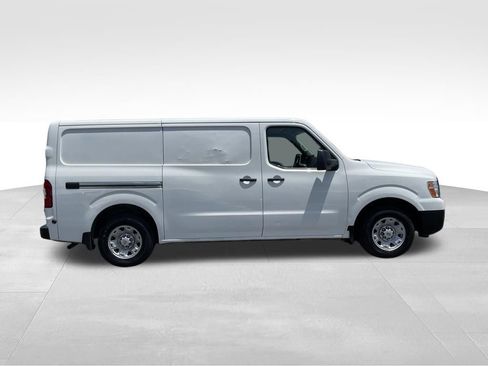 Used 2018 Nissan NV 2500 SV RWD image 4