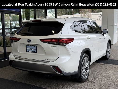 Used 2020 Toyota Highlander Platinum image 7