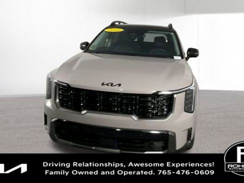 Used 2025 Kia Sorento SX image 3