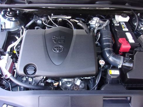 Used 2020 Toyota Avalon Limited w/ Advanced Safety Package image 17