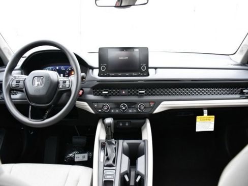 New 2025 Honda Accord SE image 19