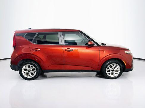 Used 2022 Kia Soul LX w/ Technology Package FWD image 10