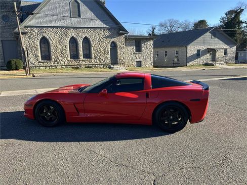 Used 2010 Chevrolet Corvette Coupe w/ Preferred Equipment Group image 4