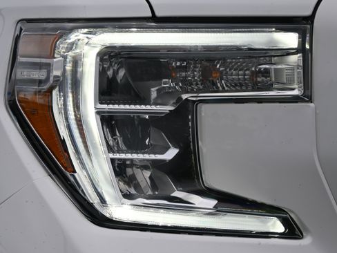 Used 2021 GMC Sierra 1500 Elevation image 12