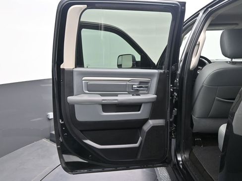 Used 2016 RAM 2500 Big Horn AWD/4WD image 30