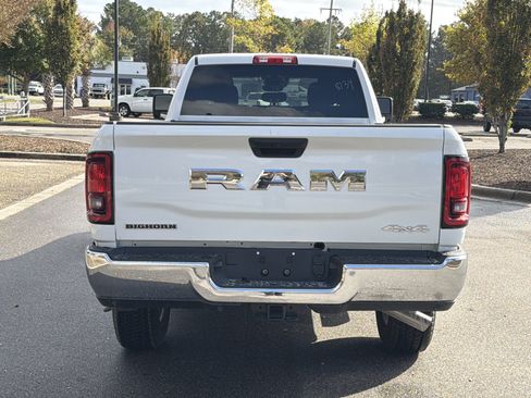 Used 2025 RAM 2500 Big Horn AWD/4WD image 7