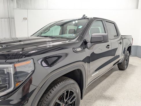 Used 2025 GMC Sierra 1500 Elevation image 7