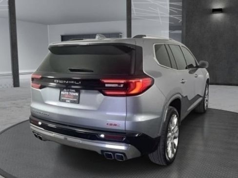 Used 2024 GMC Acadia Denali w/ Super Cruise Package AWD/4WD image 3