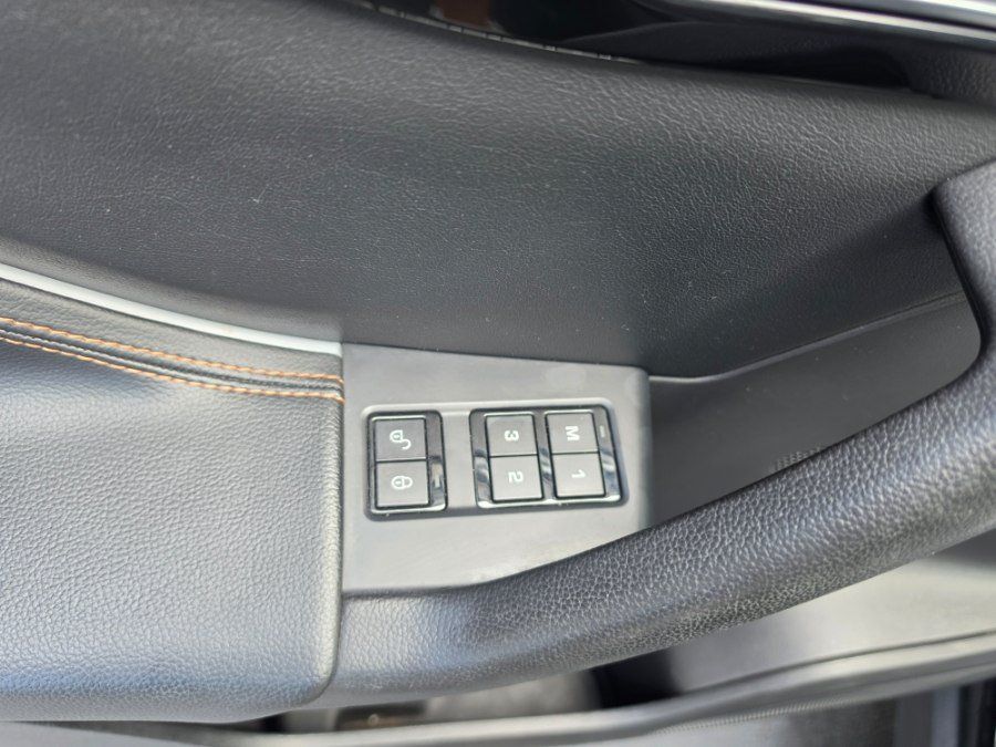 Used 2020 Jaguar F-PACE Prestige AWD/4WD image 33